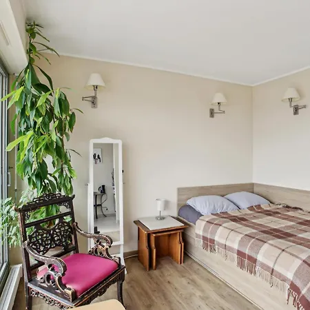 Charming Studio In - Eiffel Tower View *
