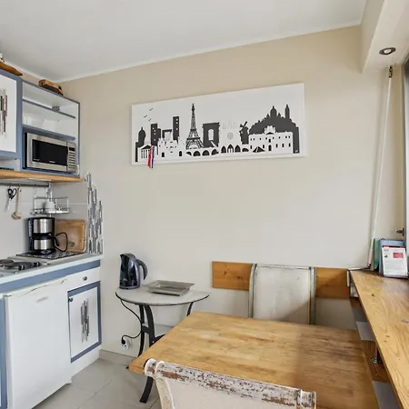 Charming Studio In - Eiffel Tower View شقة بيتّو